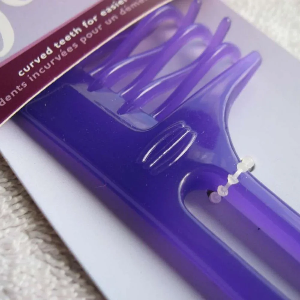Goody Purple Plastic Frame Handle Curved Wide Teeth Detangling Hair Comb Wet Dry